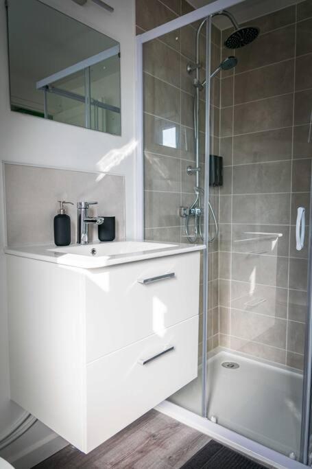 L'Albatros 005 - Hypercentre * Cosy * Wifi Apartment Saint-Quentin  Ngoại thất bức ảnh